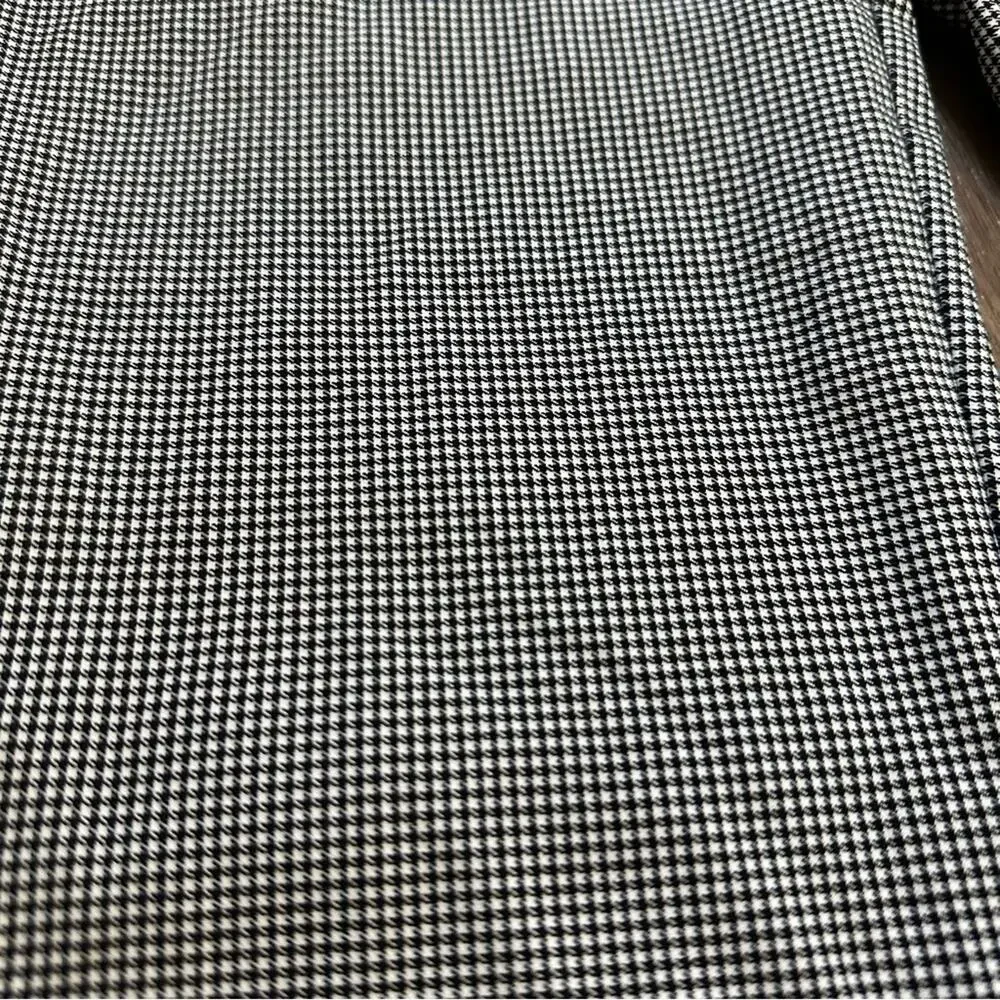 NEW!! Rafaella Women’s Black‎ White Houndstooth Stretch Capri Pants, Size 8